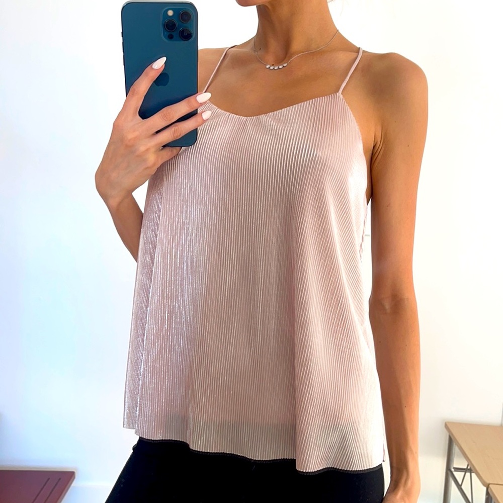 EXPRESS TOP blush pink shiny crop